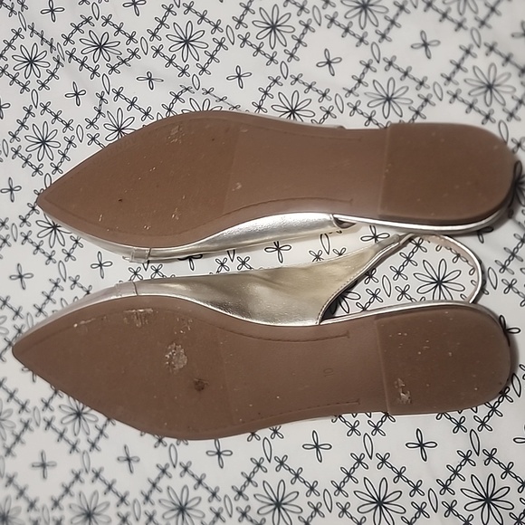 Shoes - Picture 2 of 3